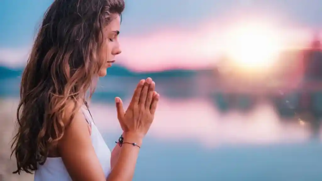 Meditação e oração para trabalhar com paz de espírito